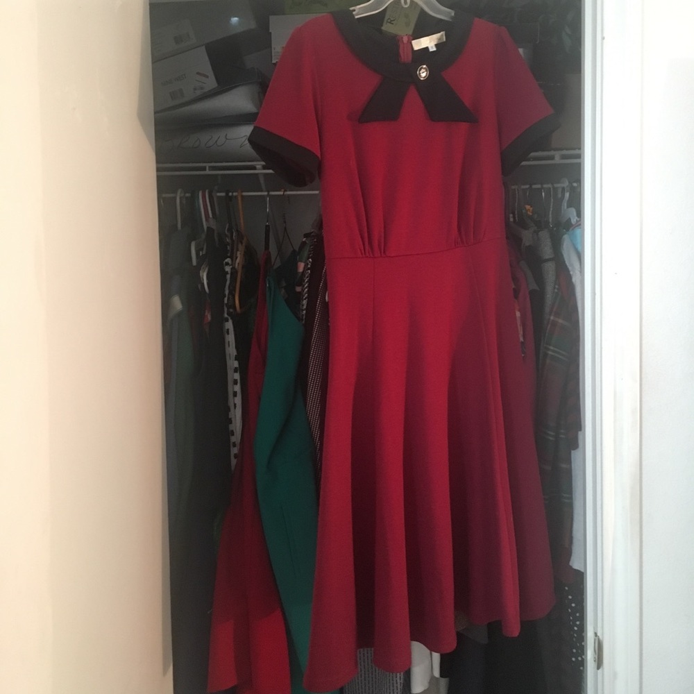 Classy dress!